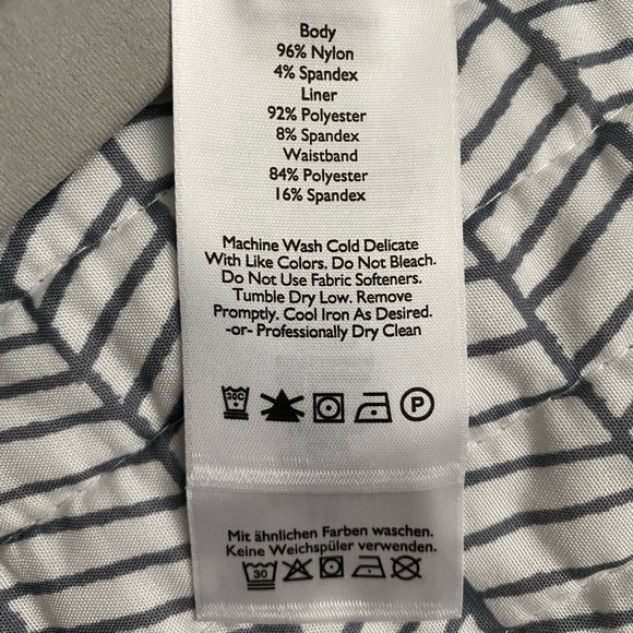 Eddie Bauer Skort Horizon Collection •UPF 50+ sun protection •StormRepel - Picture 7 of 7